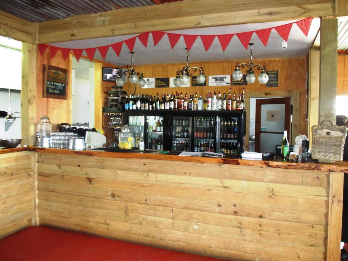 Piopio Fatowl Motel, Bar & Eatery المظهر الخارجي الصورة